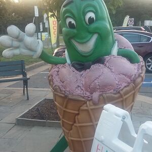 Swirlies Treats Haymarket - Soft Serve, Shave Ice & Desserts, VA