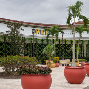 Divieto Ristorante - Estero, FL